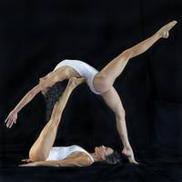 ChinTwins08