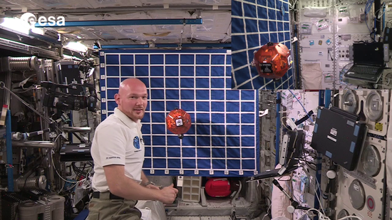 Demonstrating Rosetta s Philae lander on the Space Station short version printlarge[1]