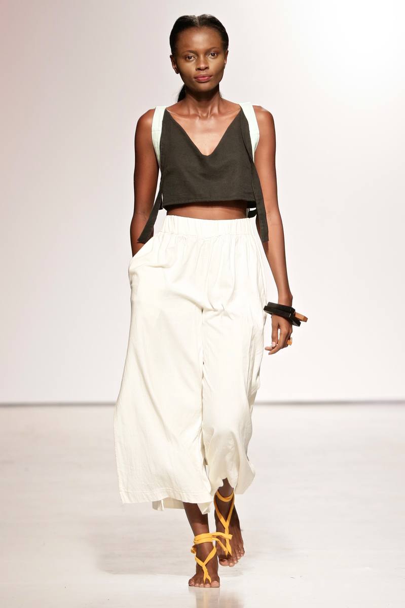 17 SFW SDR 0935 HandmadeAbbeyLewis