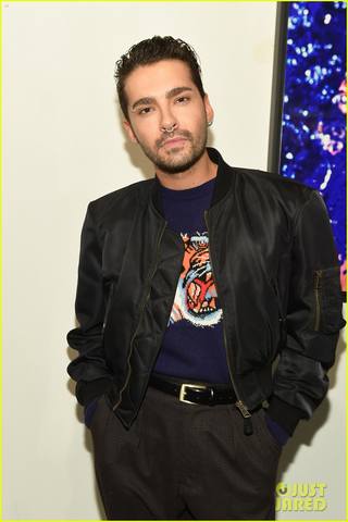 tokio-hotels-tom-bill-kaulitz-step-out-for-life-art-festival-2018-08