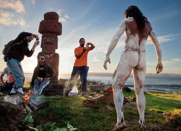 02-indigenous-rapanui-people-670