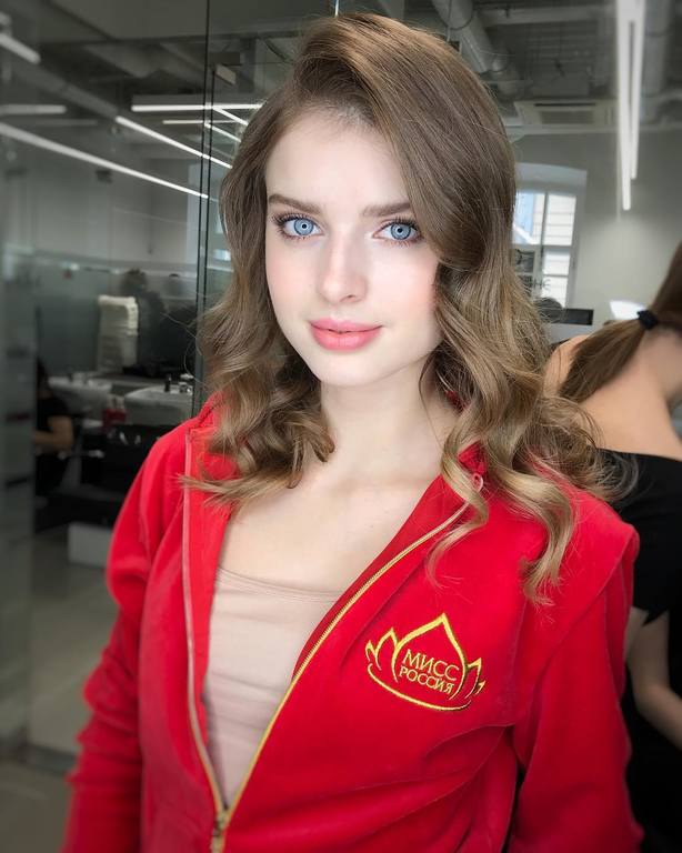 Yulia Polyachikhina from Chuvash Region wins Miss Russia 2018 beauty pageant  - Society & Culture - TASS