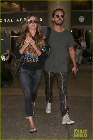 heidi-klum-tom-kaulitz-land-in-la-after-romantic-getaway-03