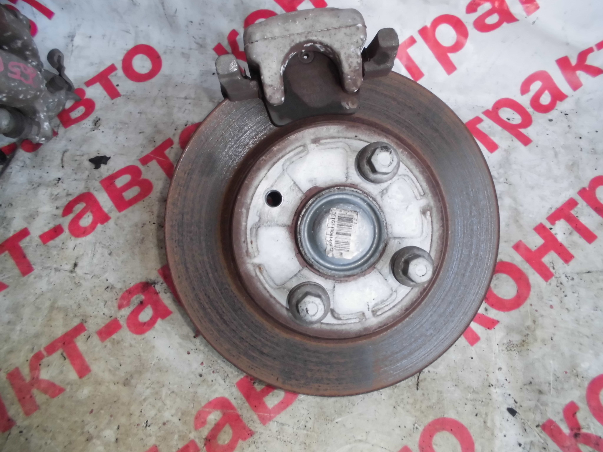 32992-support-zadniy-l-peugeot-308_0