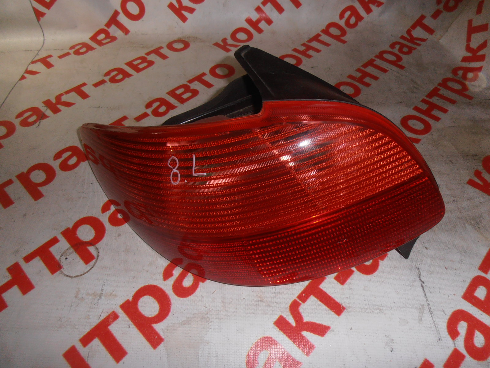 30062-fonar-zadniy-l-peugeot-206_0