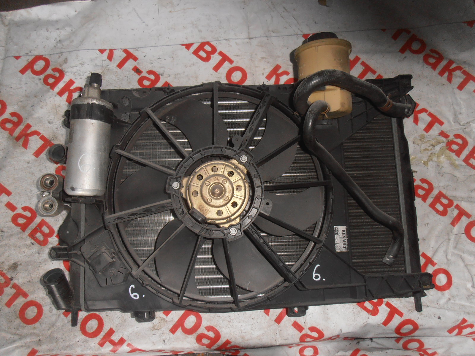 29323-bachok-gidrousilitelya-renault-scenic_0
