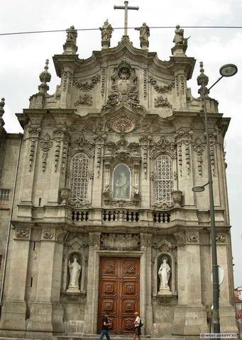 TSerkov-Svyatoj-Klary