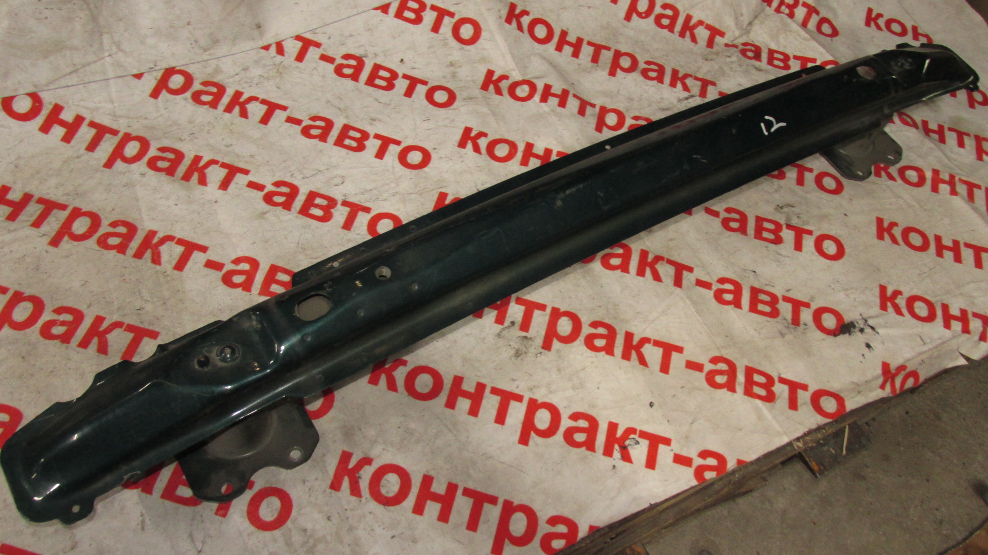 30025-usilitel-perednego-bampera-citroen-c5_0
