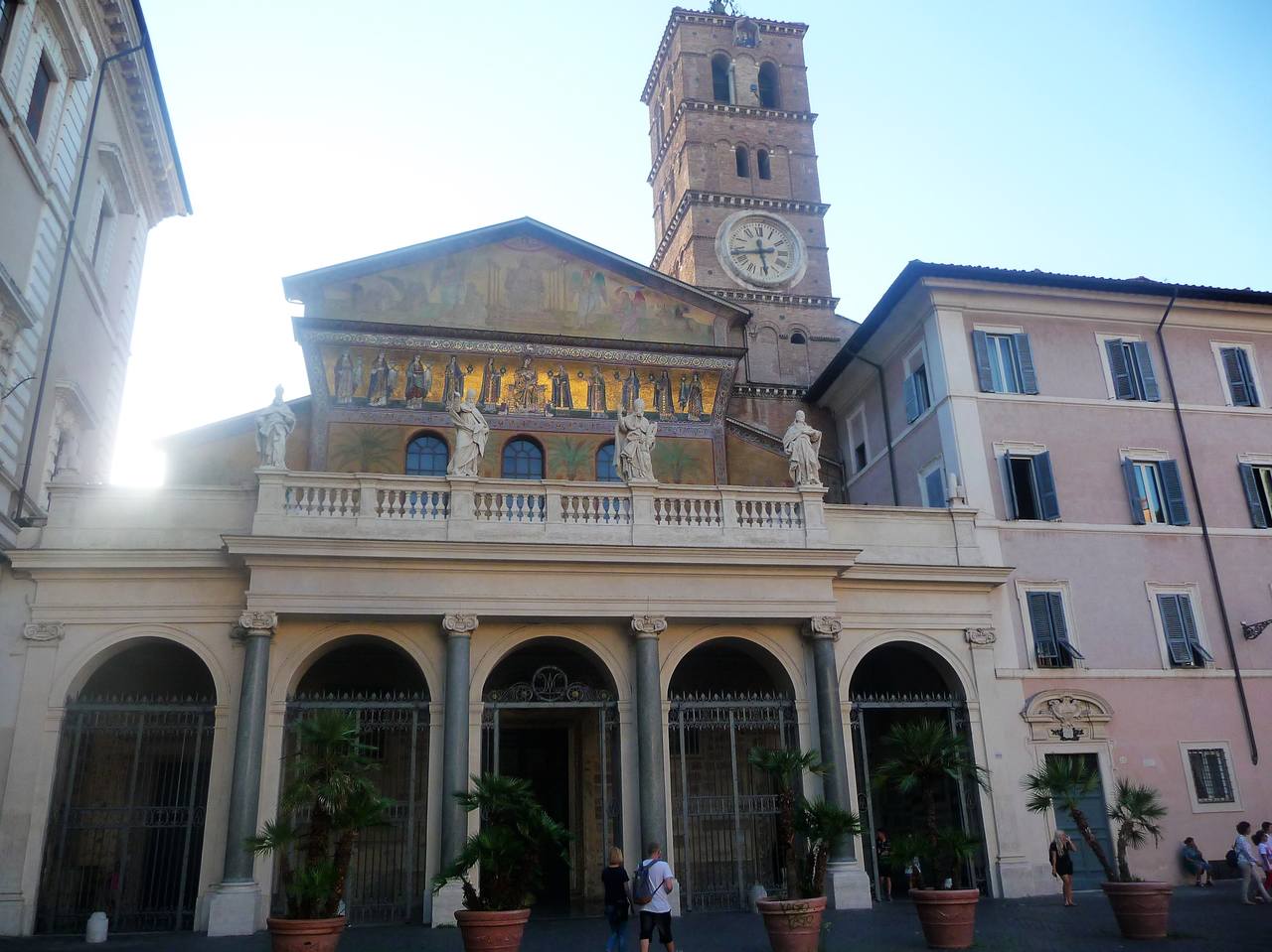 РИМ. Церковь Santa Maria in Trastevere.