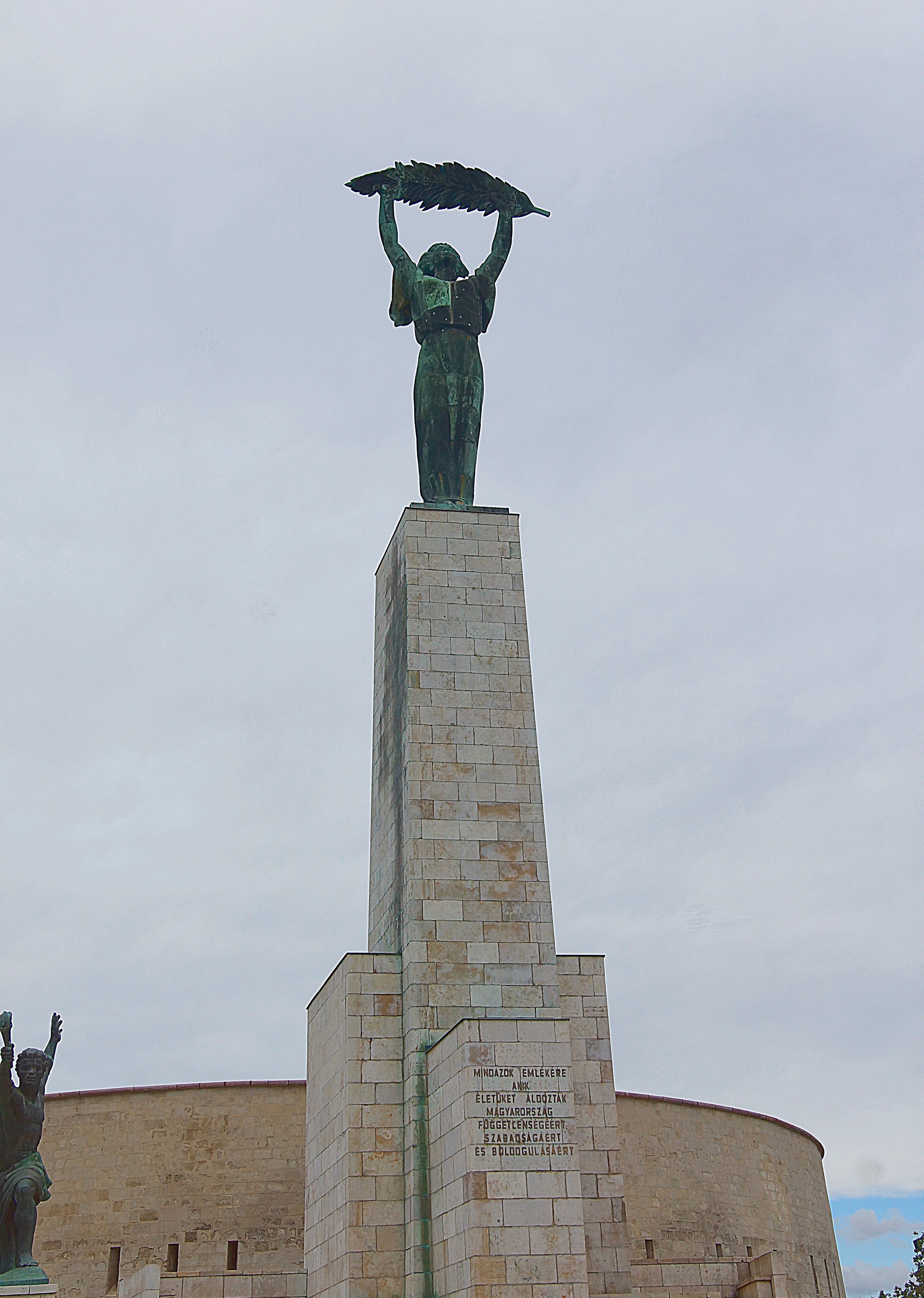 Памятник Победе над фашизмом на г. Геллерт. Фото Морошкина В.В.