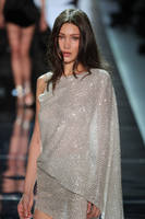 http://images.vfl.ru/ii/1539608085/db630142/23808410_s.jpg