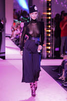 http://images.vfl.ru/ii/1539610588/723955d9/23809174_s.jpg