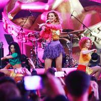 http://images.vfl.ru/ii/1540833838/cd22954e/23990665_s.jpg