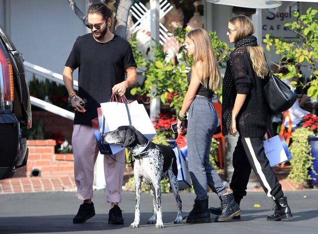 18.11.18 - Tom and Heidi in cafe Mauros