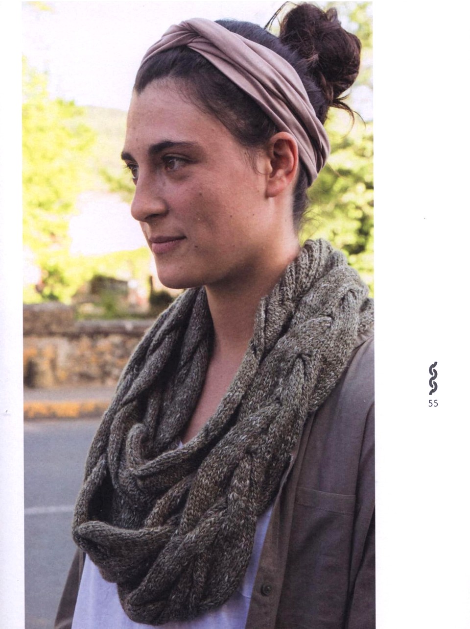705 Easy Cable Aran Knits 18-053