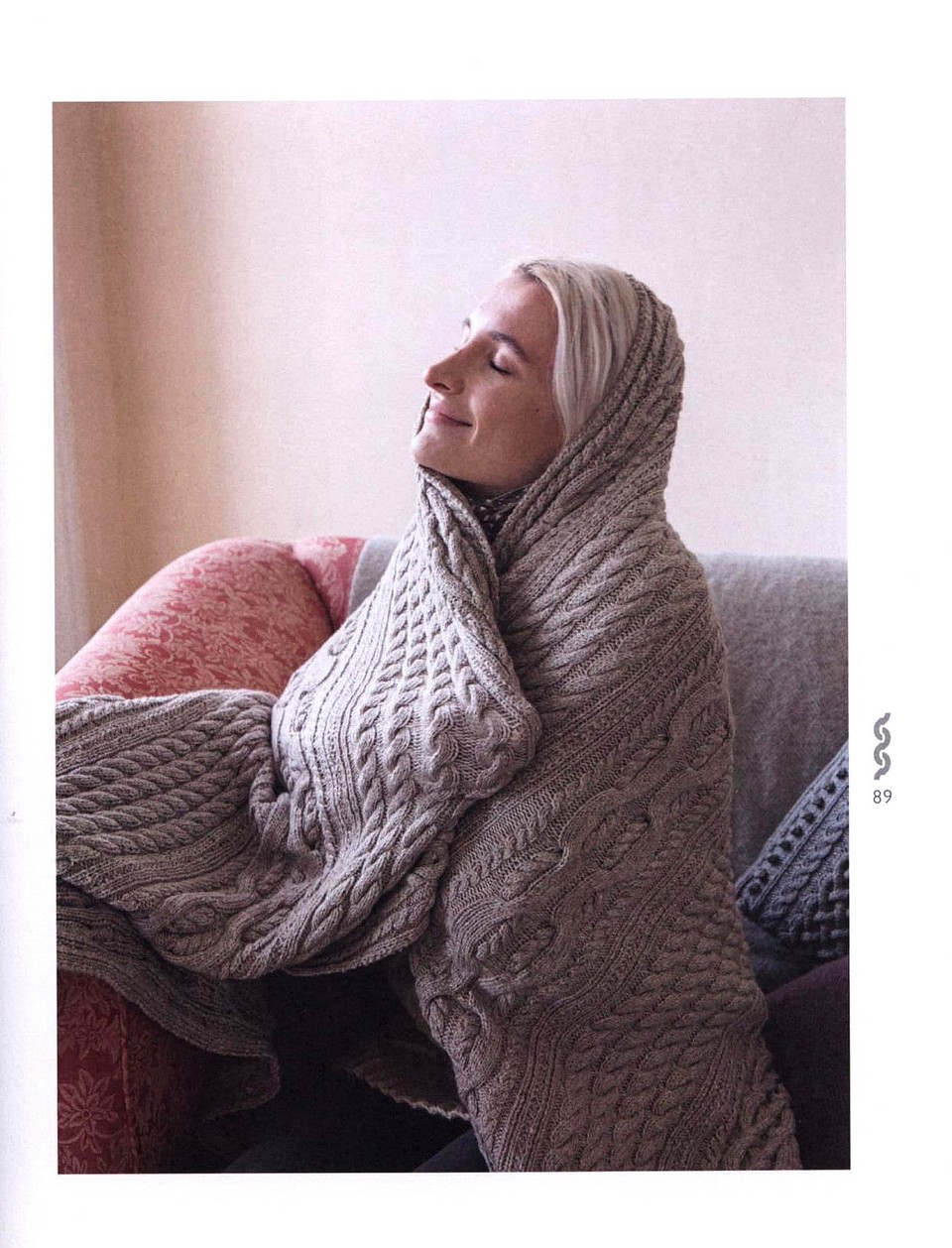 705 Easy Cable Aran Knits 18-087