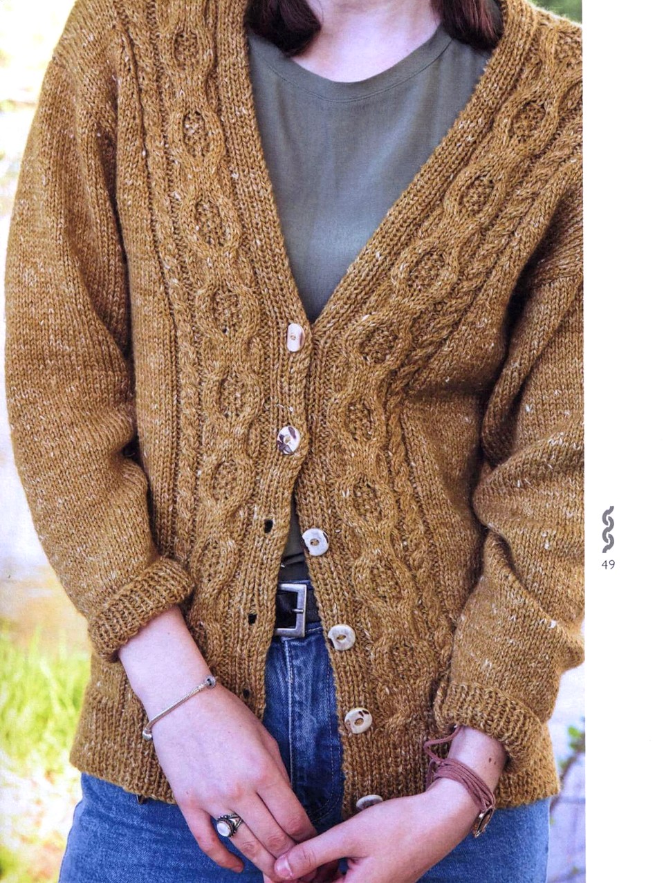 705 Easy Cable Aran Knits 18-047
