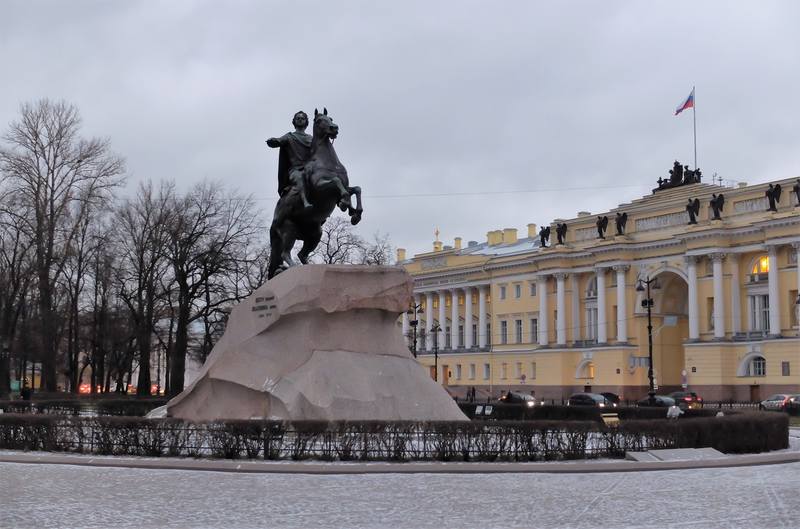 Медный всадник исаакиевский собор