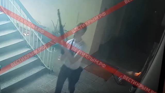smi-ubiyca-iz-kerchi-szheg-lichnye-veschi-pered-atakoy-na-kolledzh 1