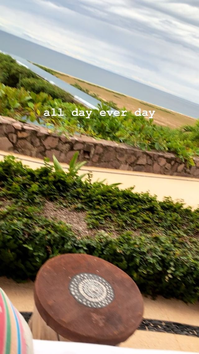 Bill's IG-Story #5 (30.12.18, Quinto Sol, Costa Careyes, Mexico)