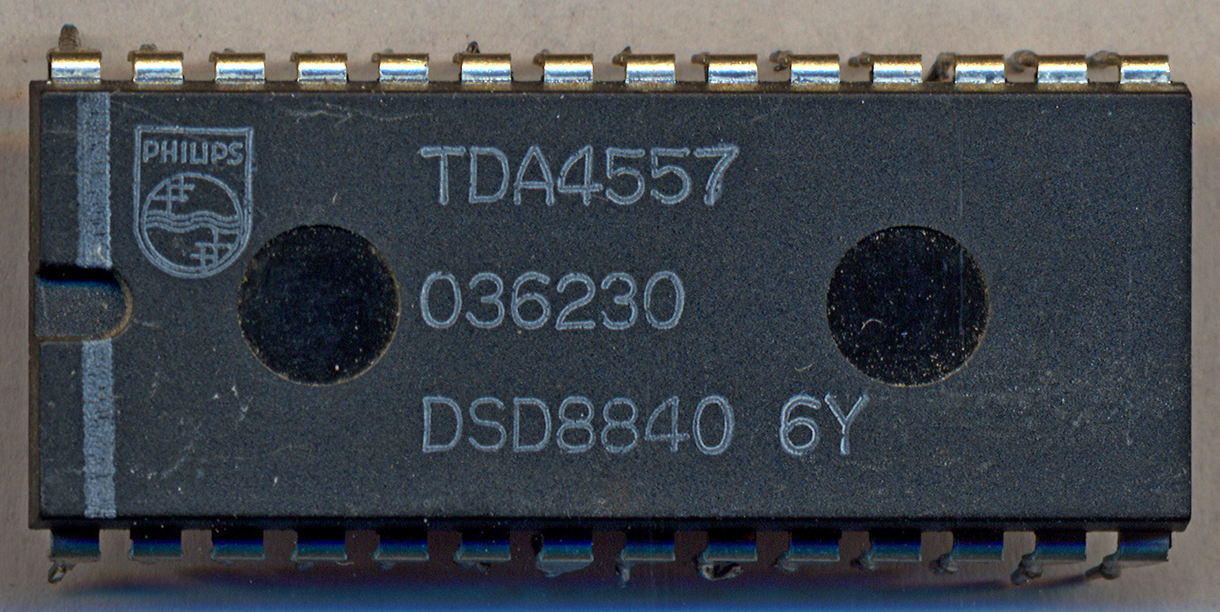 TDA4557 0