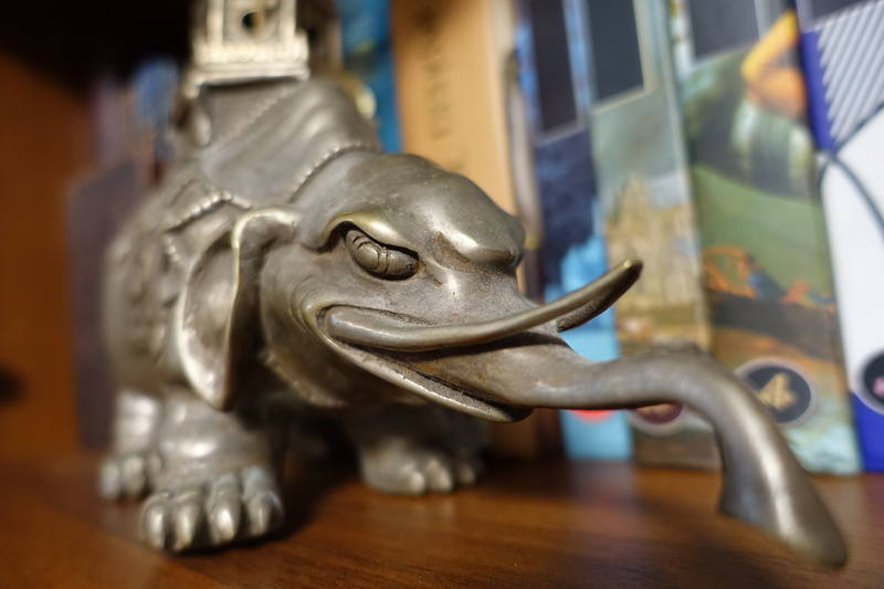 Хитрый слоник