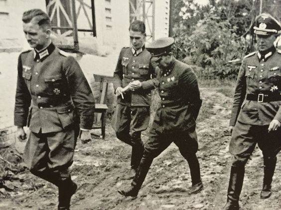 Сдавшийся советский генерал Музыченко - 1941