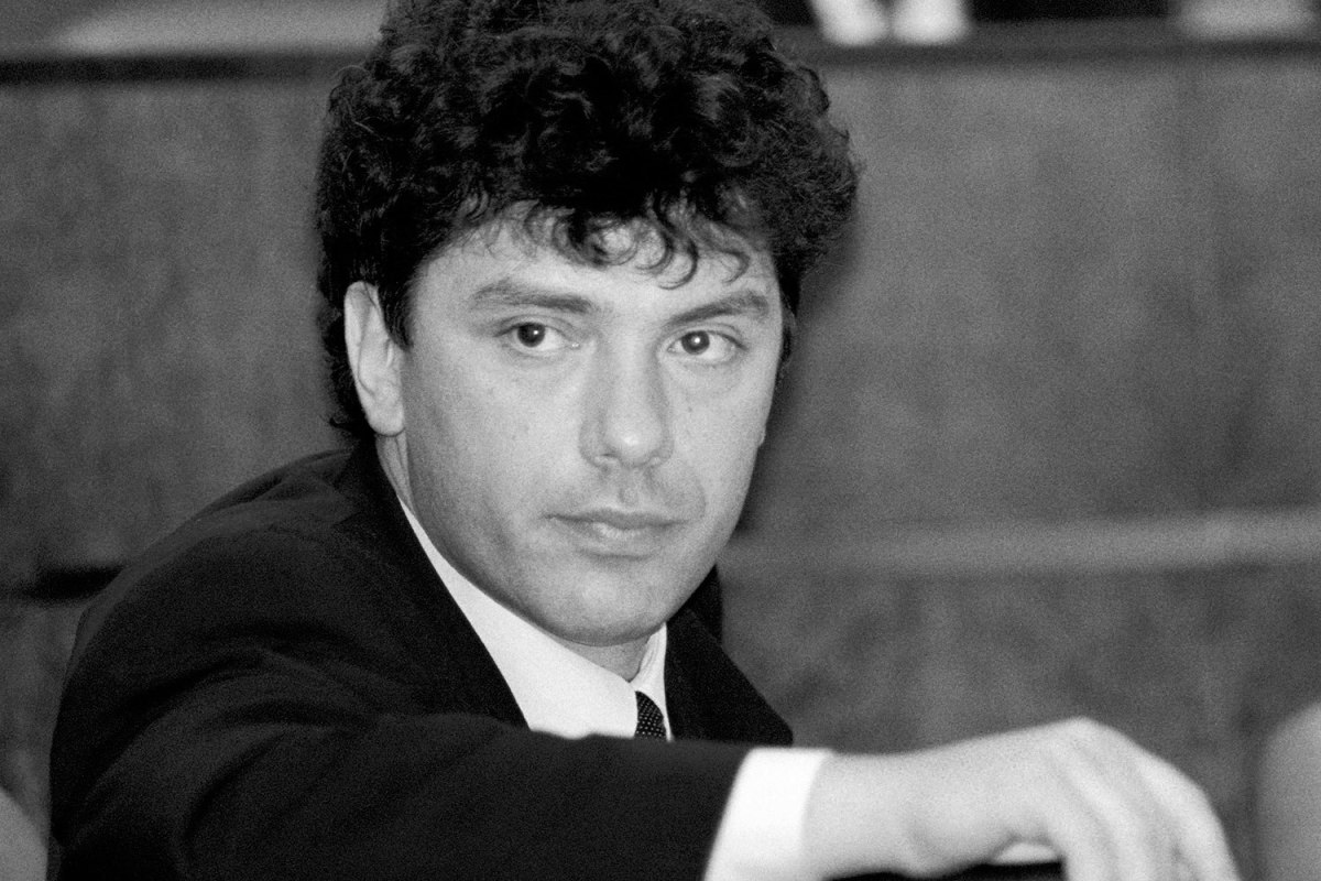 1997-nemtsov-zal-zasedanii