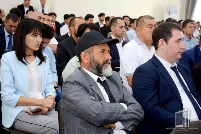 korrespondent uz 0470 Termizda âOâzbekiston - Afgâonistonâ chegaraoldi savdo zonasi ish boshladi
