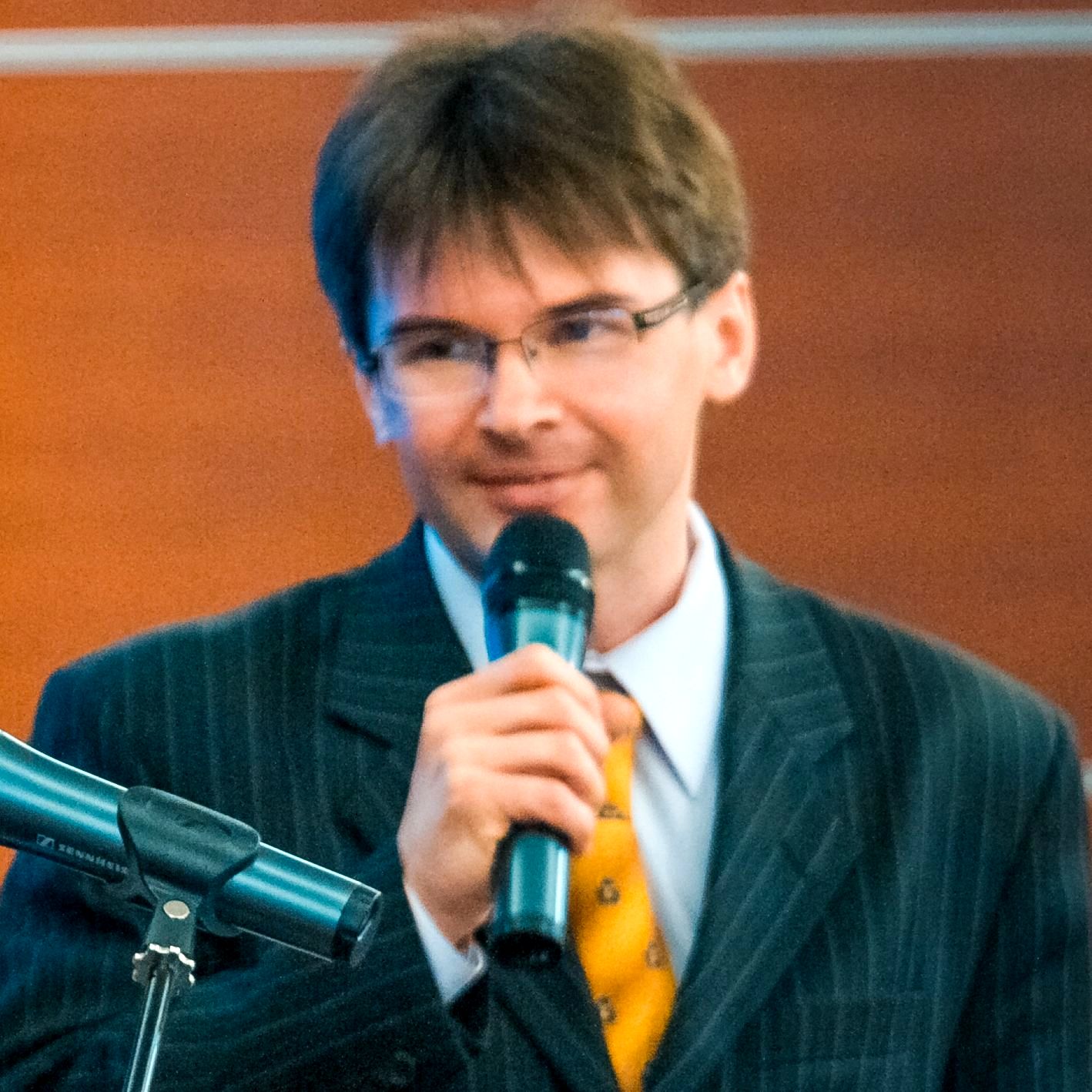 Лучший итальянский переводчик. Ильин Дмитрий Владимирович. Ильин Дмитрий Анатольевич. Дмитрий Ильин Волгу. Ильин Дмитрий Анатольевич Шереметьево.