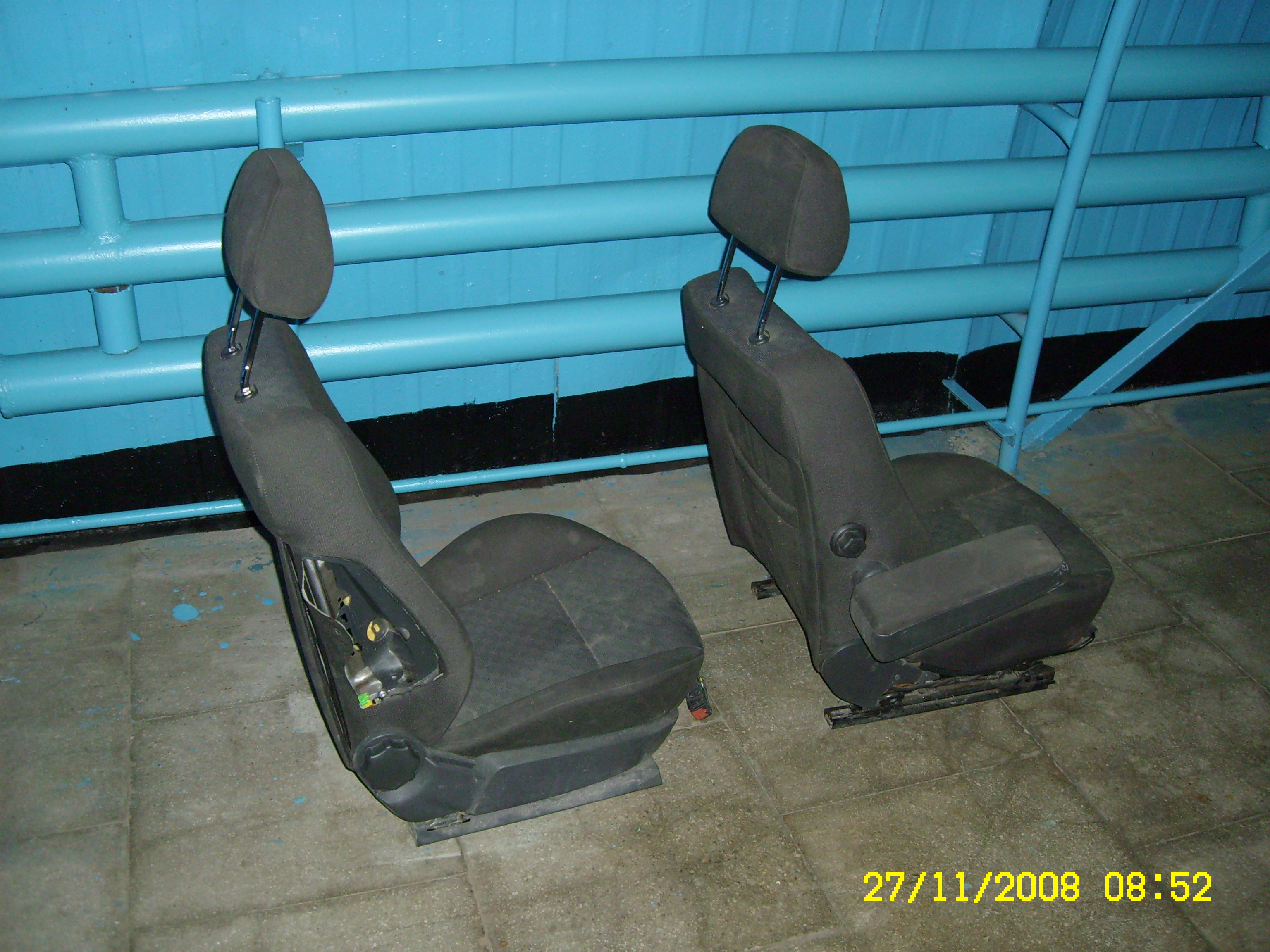 Замена сидений - 1 -5-Сиденья - вид справа