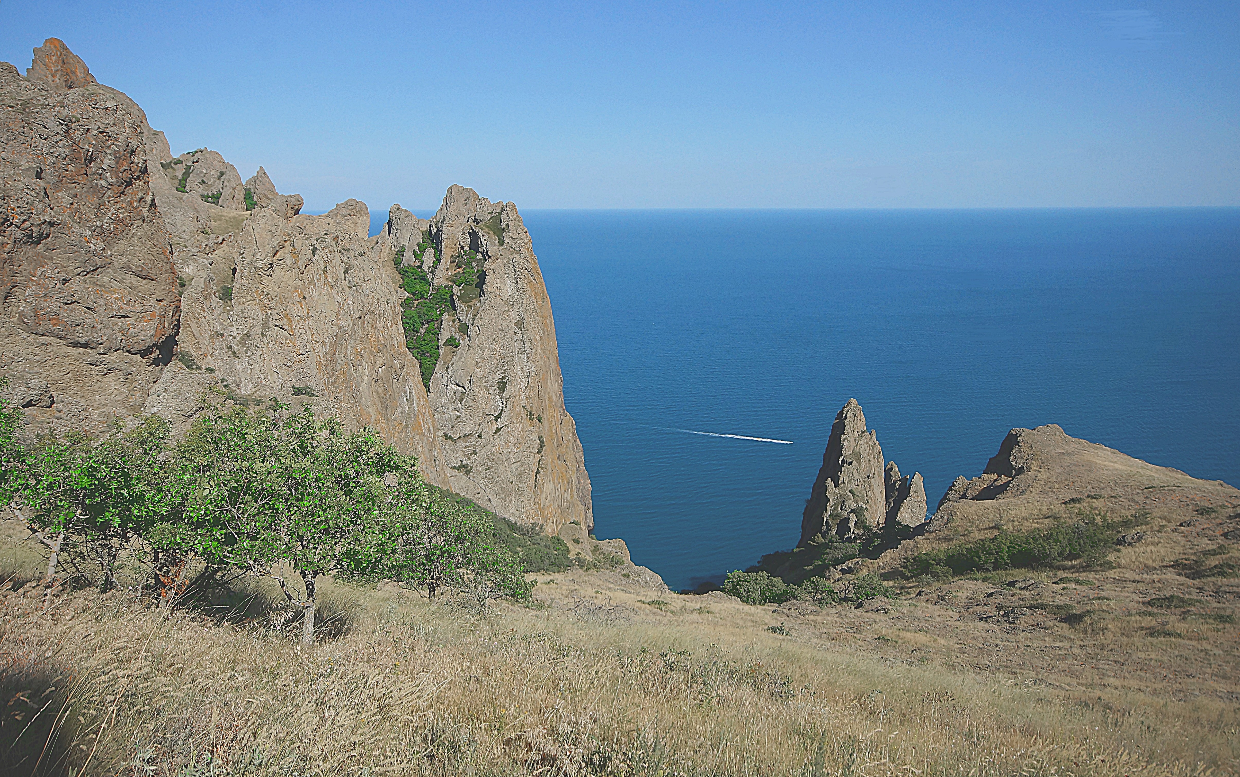 На вершине хр. Карагач. Фото Морошкина В.В.