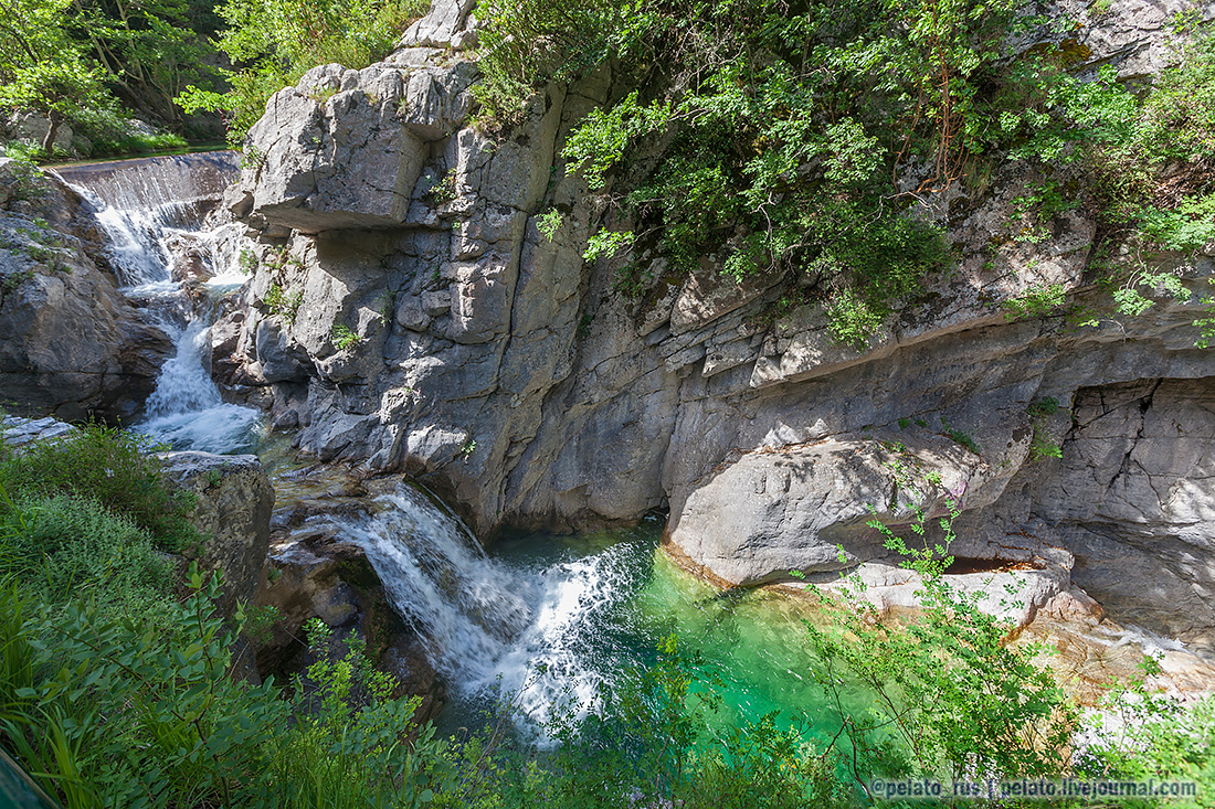 (С) Pelato Blog: pelato.livejournal.com Instagram: @pelato_rus ванны зевс zeus bath водопад waterfall греция энипеа река ущелье олимп enipea olimp olimpus greece македония makedonia
