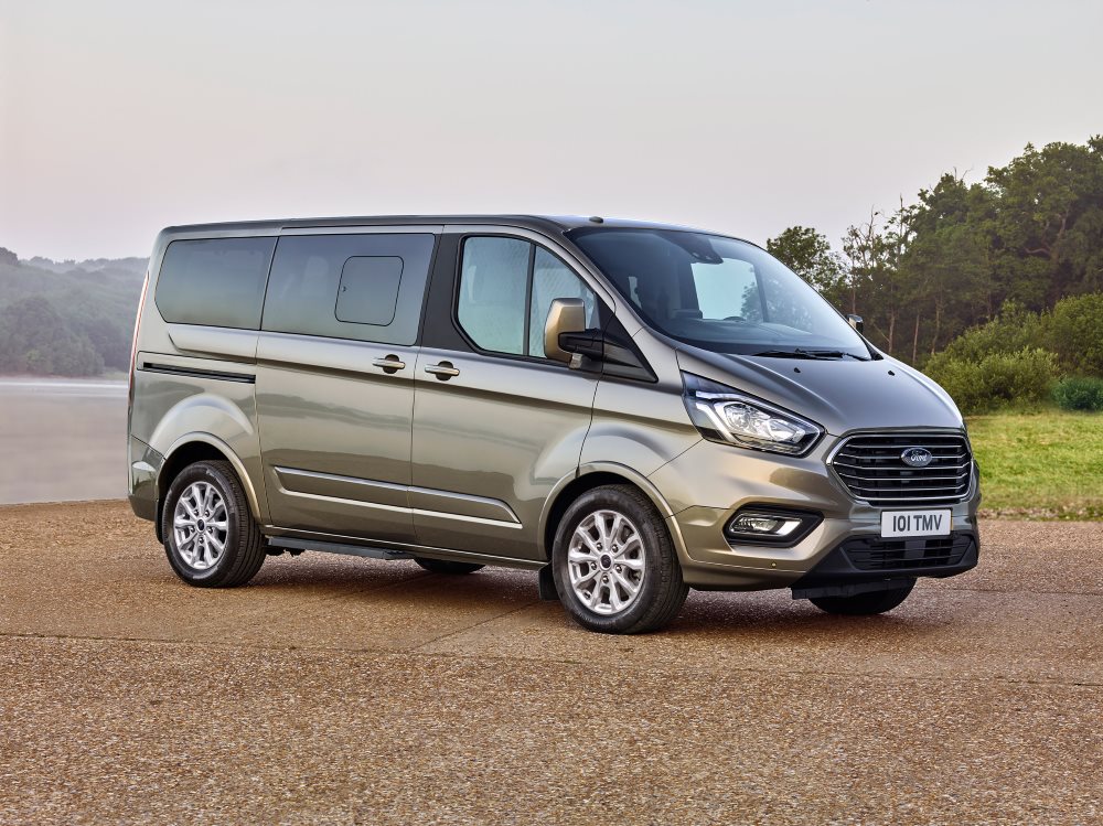 Ford-Tourneo-Custom-2018-1