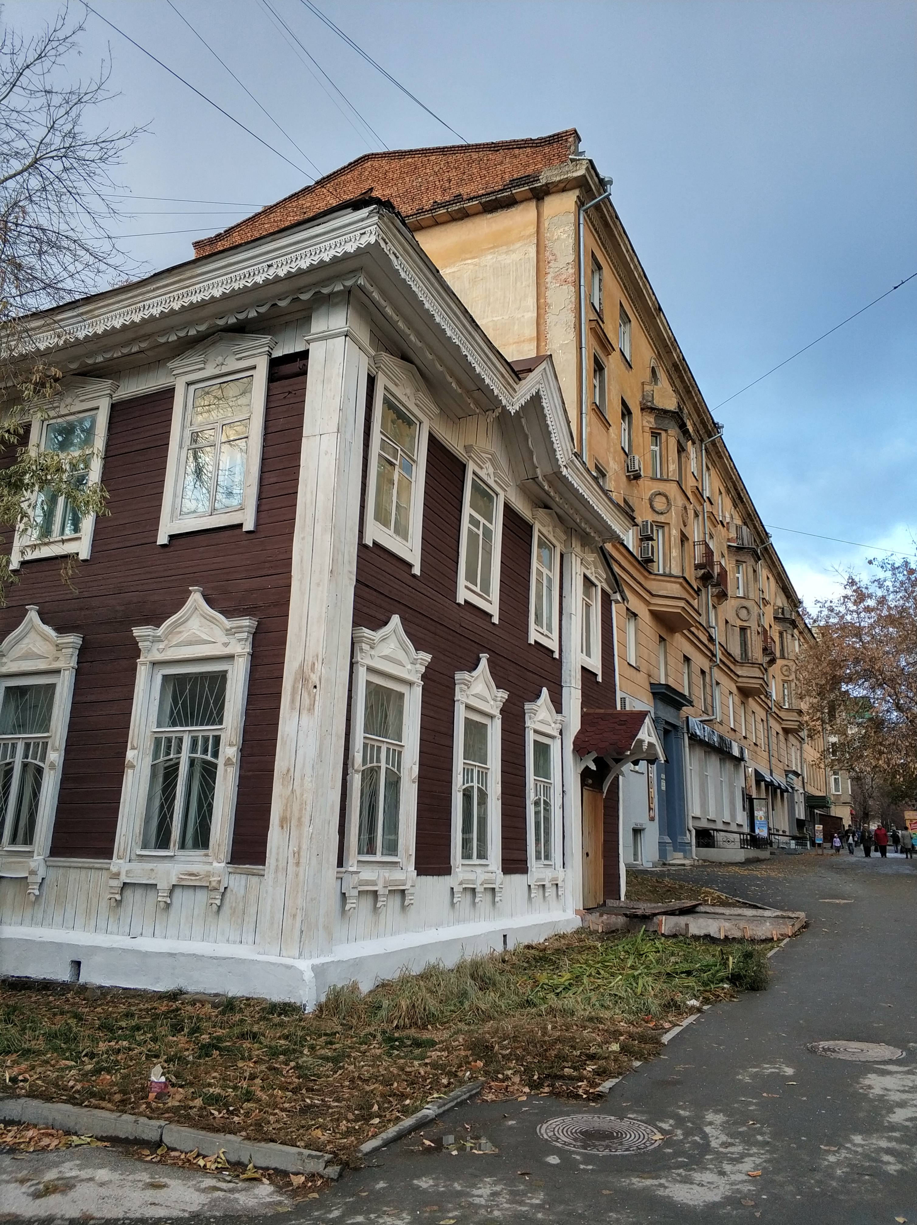 Советская 11