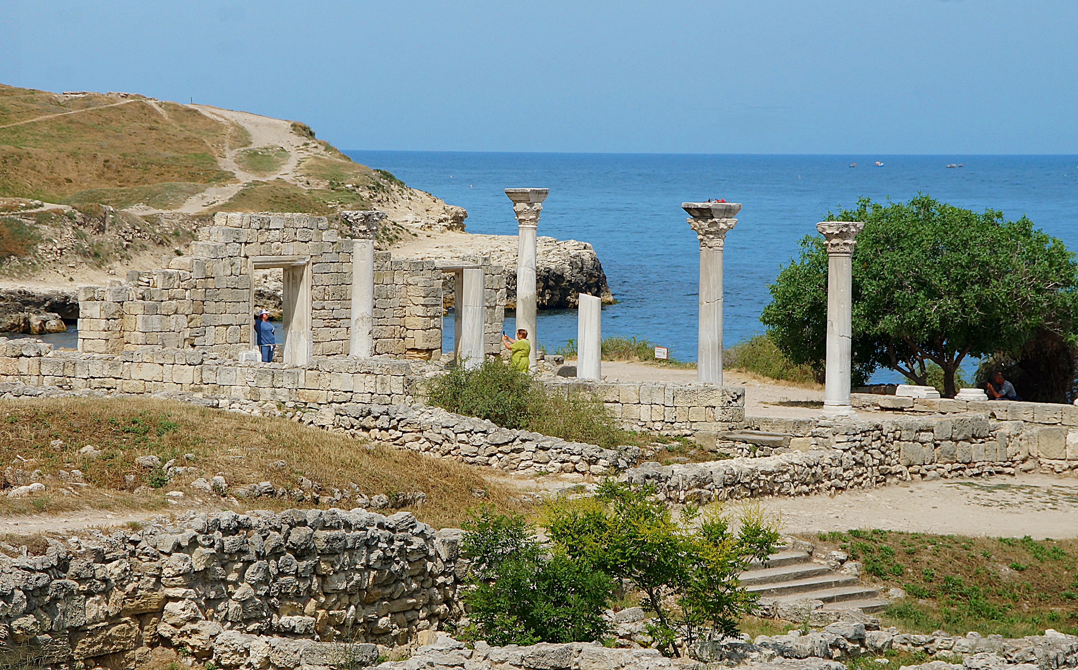 Развалины античного Херсонеса Таврического возле Севастополя. Фото Морошкина В.В.