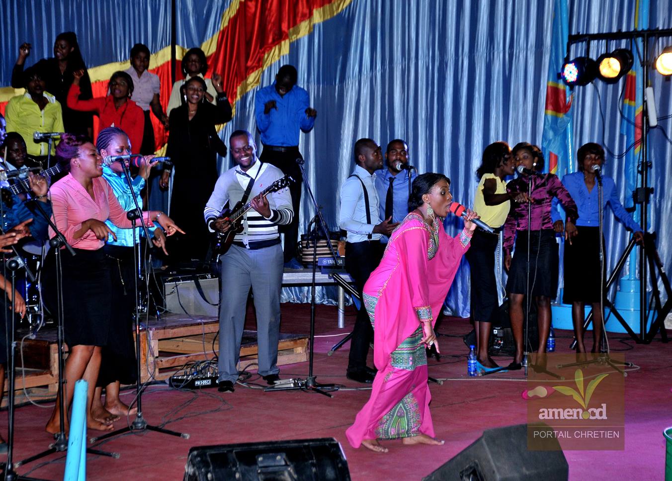 Dena Mwana04