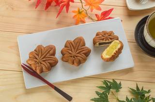 Momiji-Manju