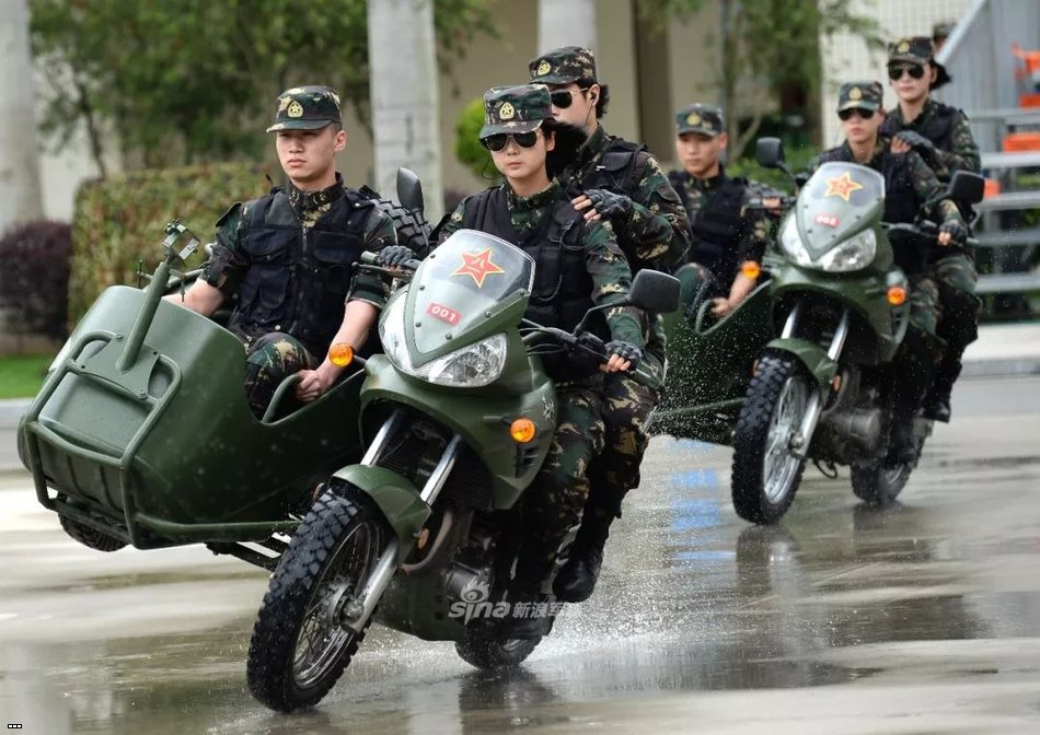 Современный японский военный мотоцикл