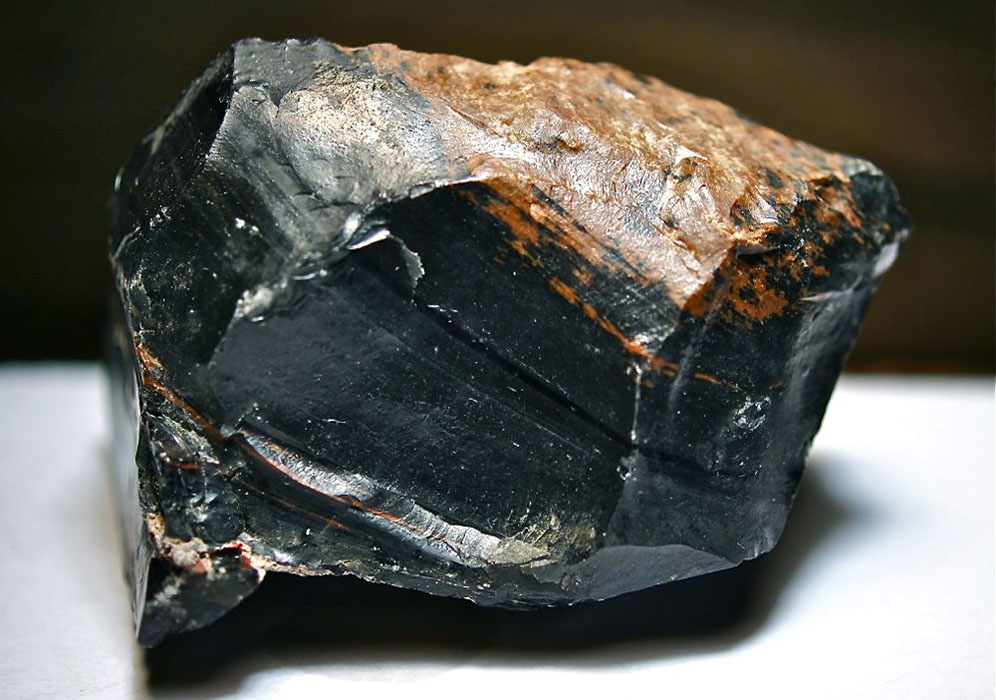 obsidian-svojstva-kamnja-1