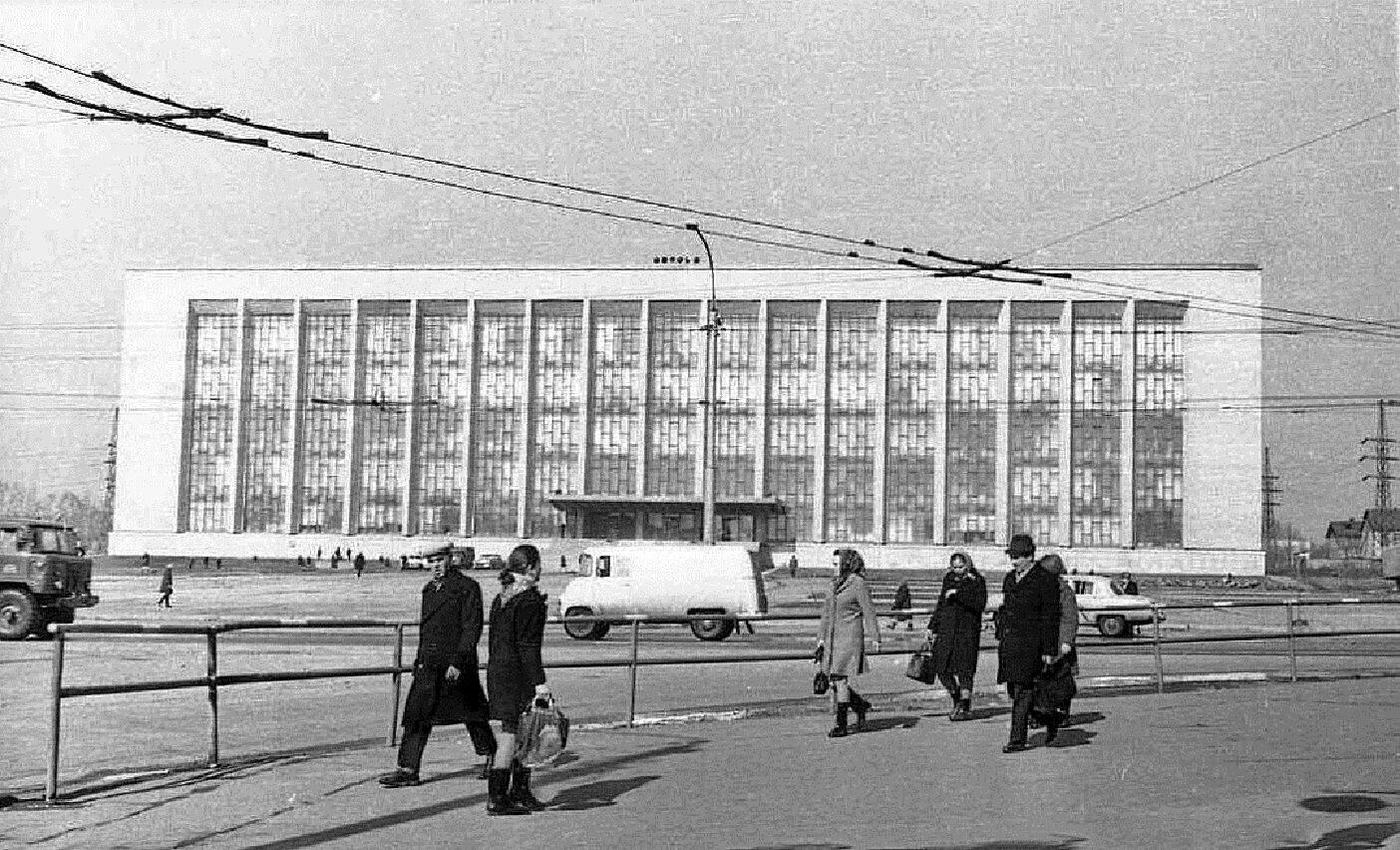 Ул. Восход. ГПНТБ.Снято от завода радиодеталей. Весна 72-73 гг