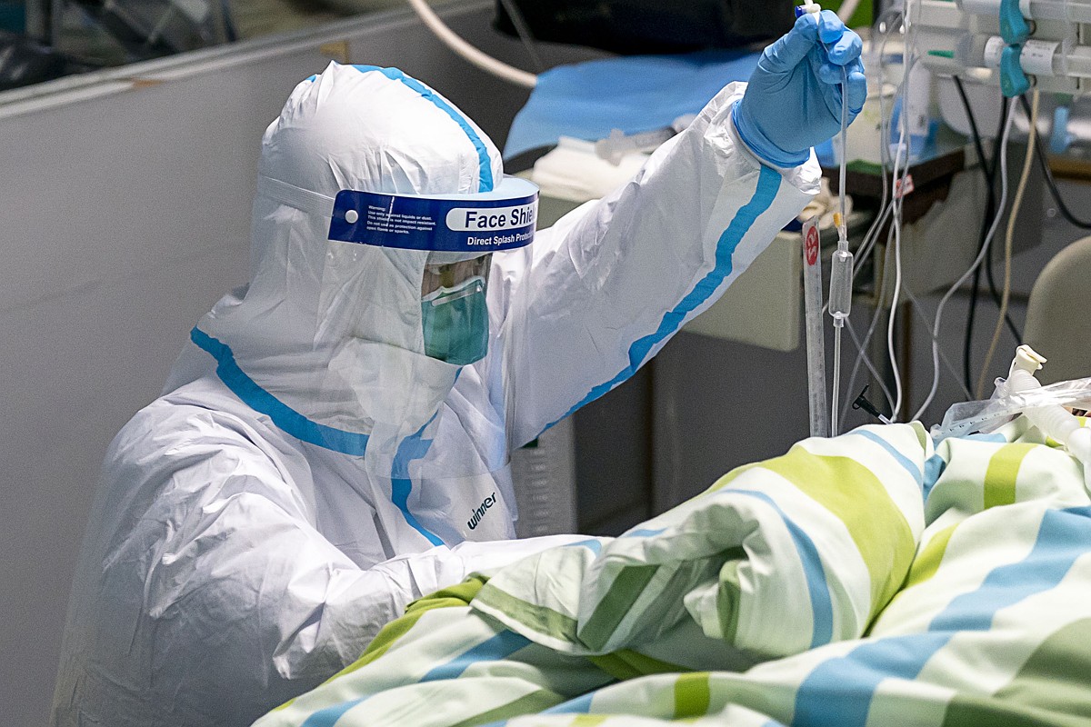 001 Oʻzbekistonda koronavirus yuqtirganlar 10 nafarga koʻpaydi
