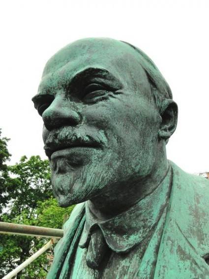 lenin-na-obuhovskoy-oborony lenin-na-obuhovskoy-oborony