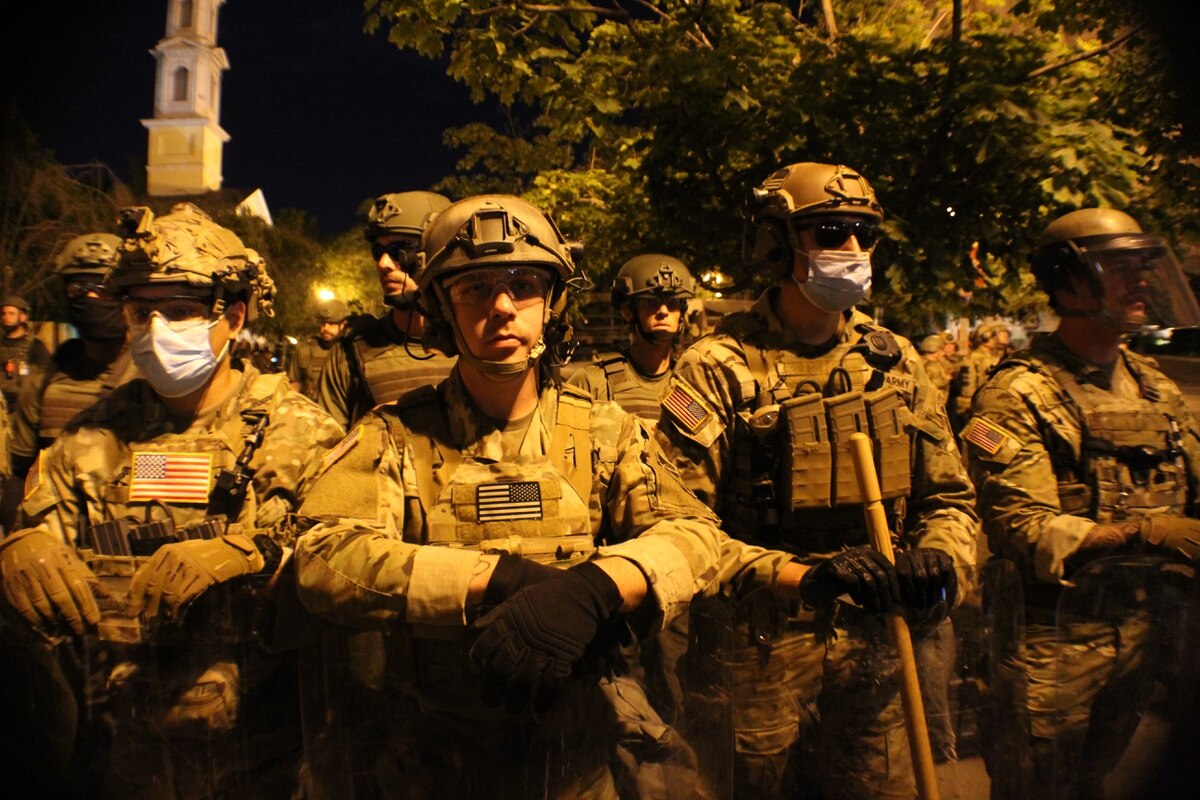 группа бойцов спецназа армии США