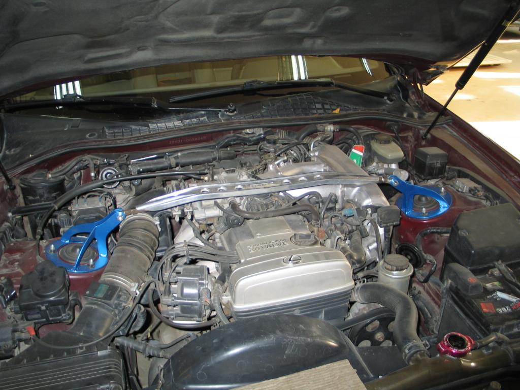 Регулируемые коромысла на передних стойках Lexus SC 300 – 2