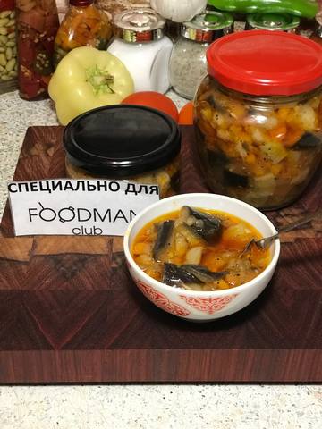Салат на зиму из баклажанов и кабачков