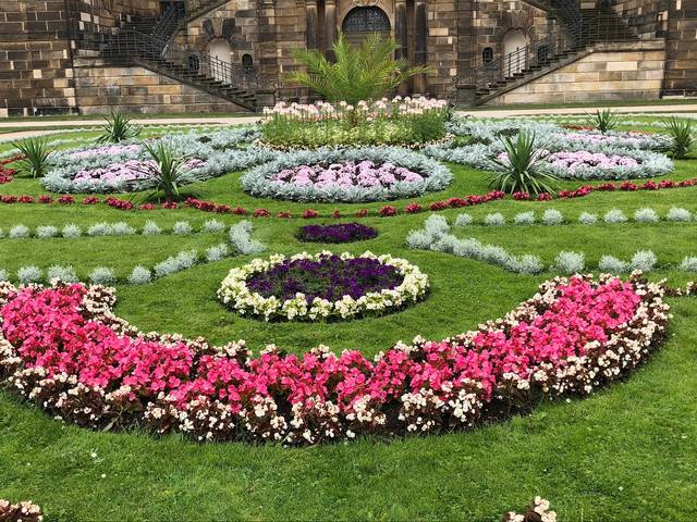 beautifully-manicured