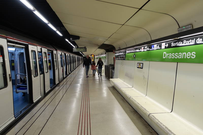 Метро Барселоны Метро Барселоны