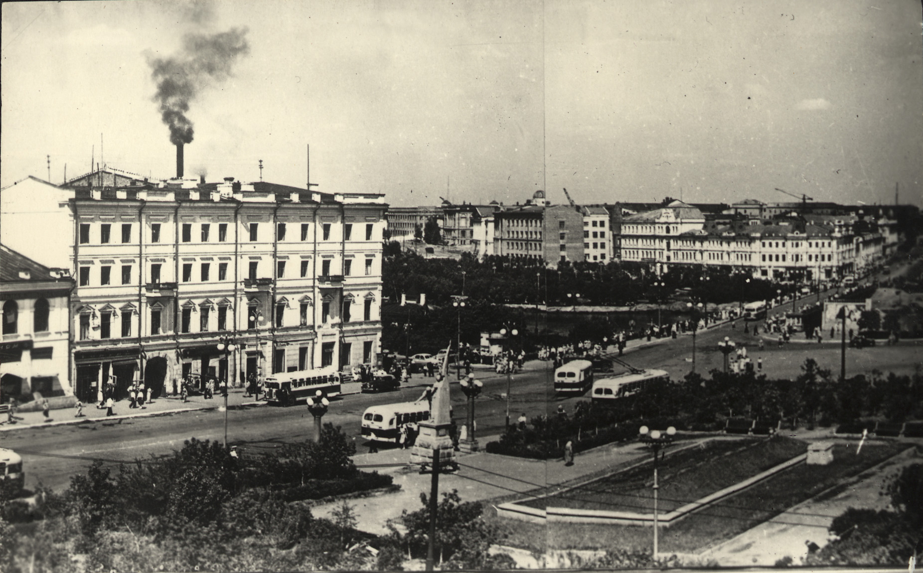 Центр у реки Оми Липовский В. 1958