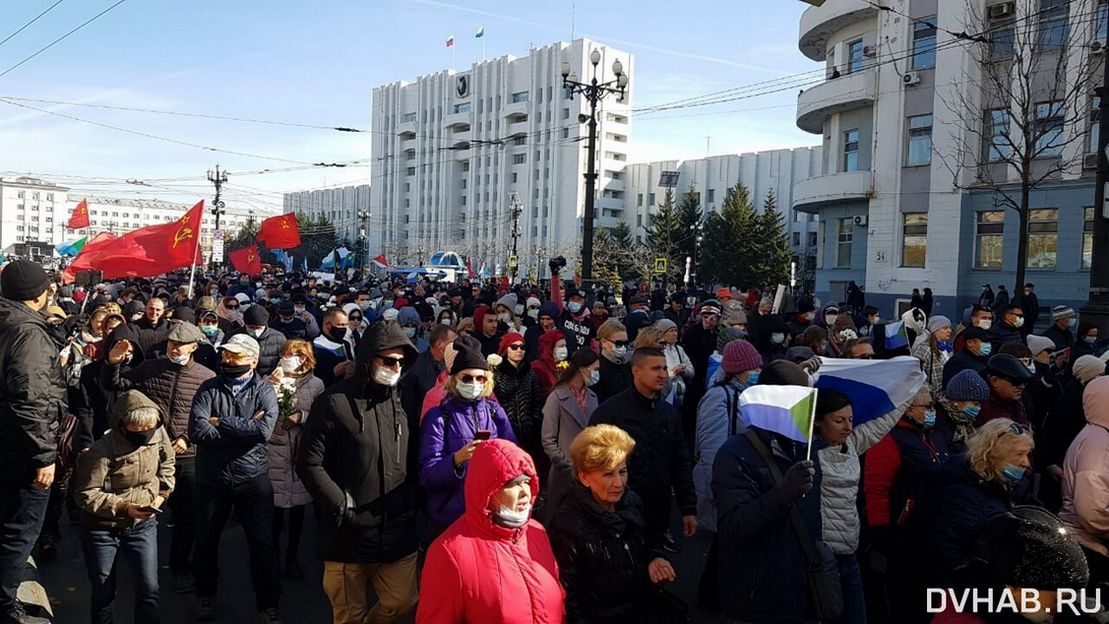 Митинг в хабаровске сми. Митинги в Хабаровске в поддержку Фургала. Жители Хабаровска. Фургал митинг в поддержку. Хабаровск протесты сегодня.